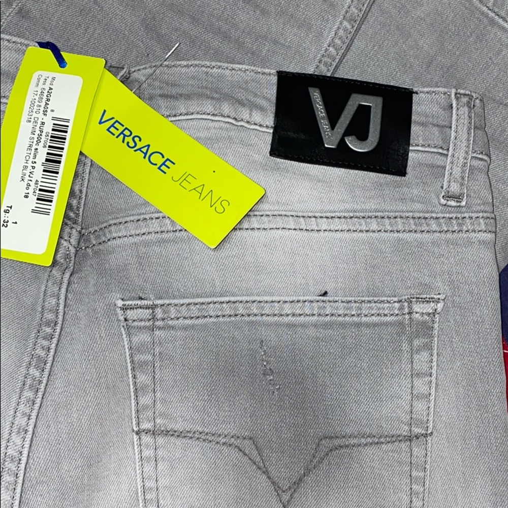 VERSACE JEANS ๐ - Picture 6 of 15